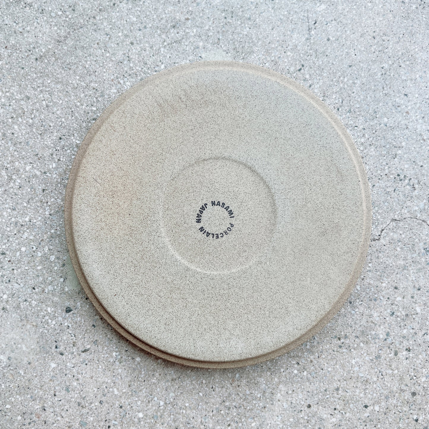 Plate 7 3/8" x 7/8" - Natural