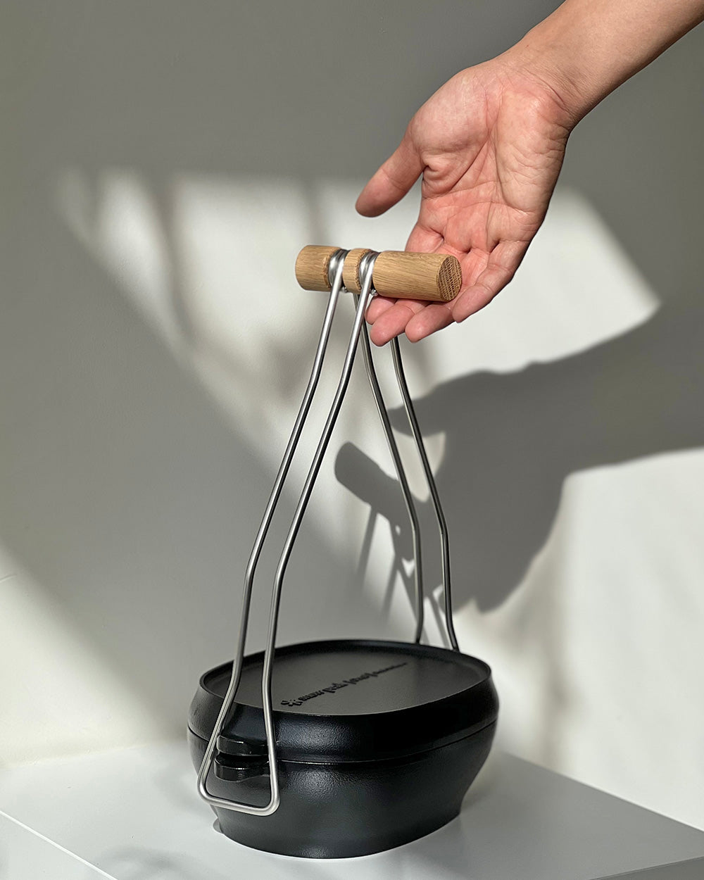 Micro Cast Iron Lifter