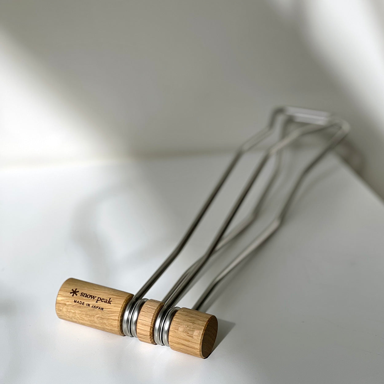 Micro Cast Iron Lifter
