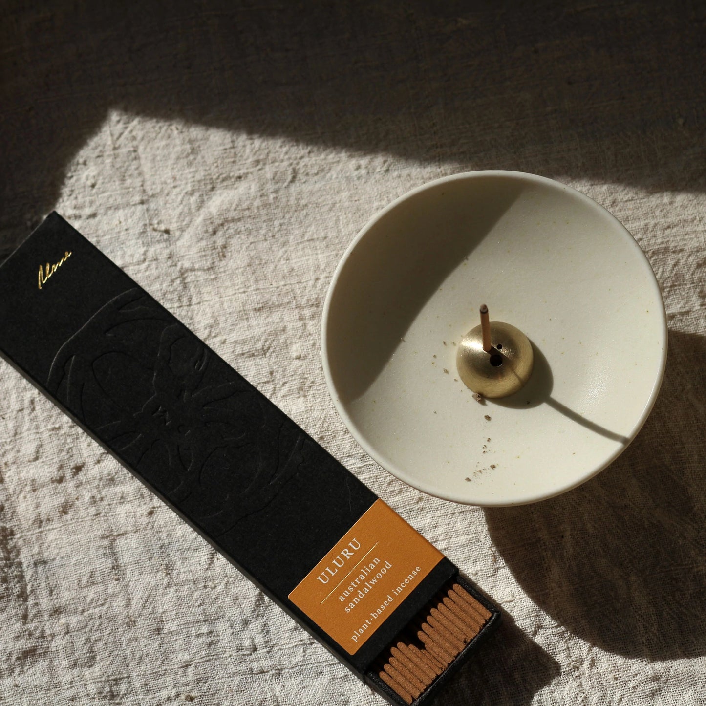 SHIBUI Porcelain Incense Holder - White Mountain Jade