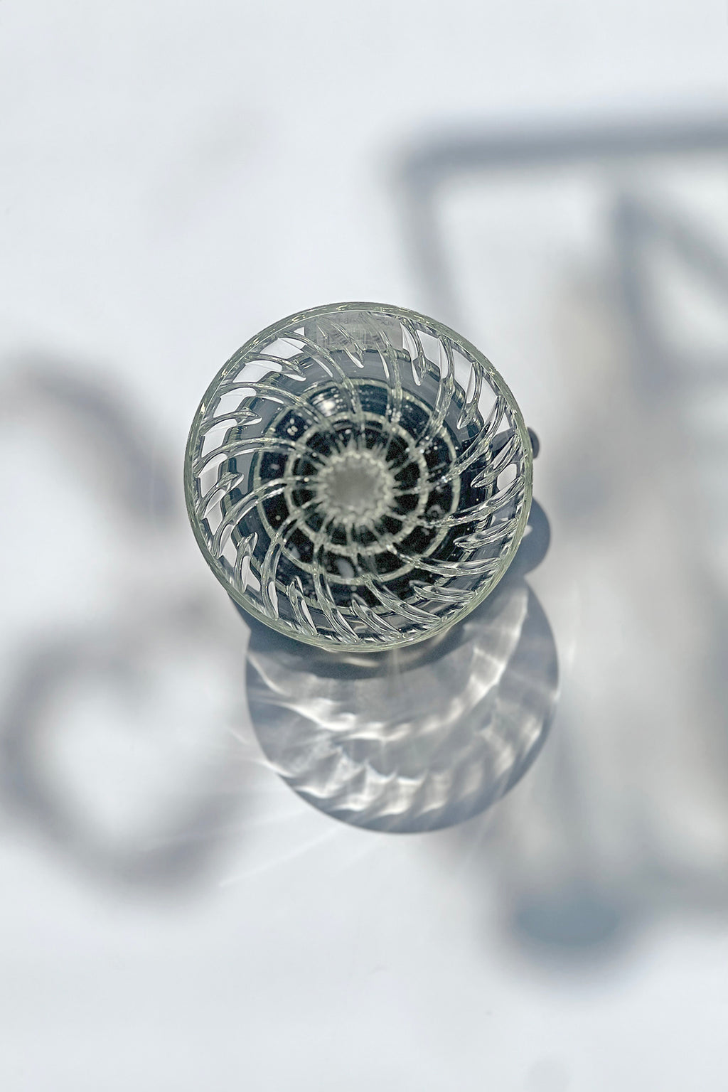 V60 Glass Coffee Dripper 02 with Round Base