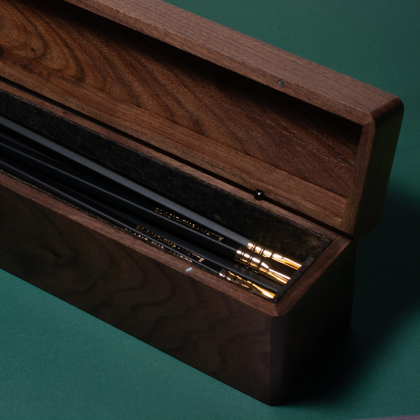 Blackwing Walnut Box - Mixed