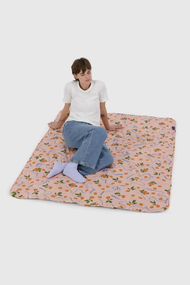 Puffy Picnic Blanket - Apricots & Ribbons