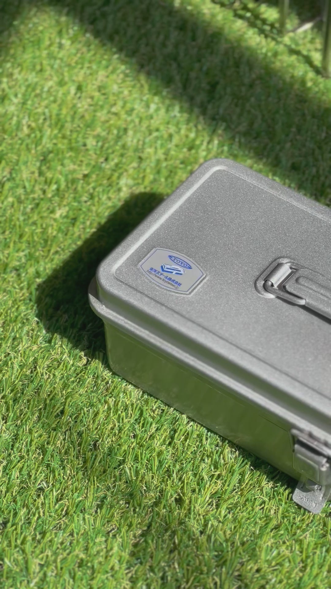T-320 Steel Toolbox with Top Handle and Flat Lid - Silver