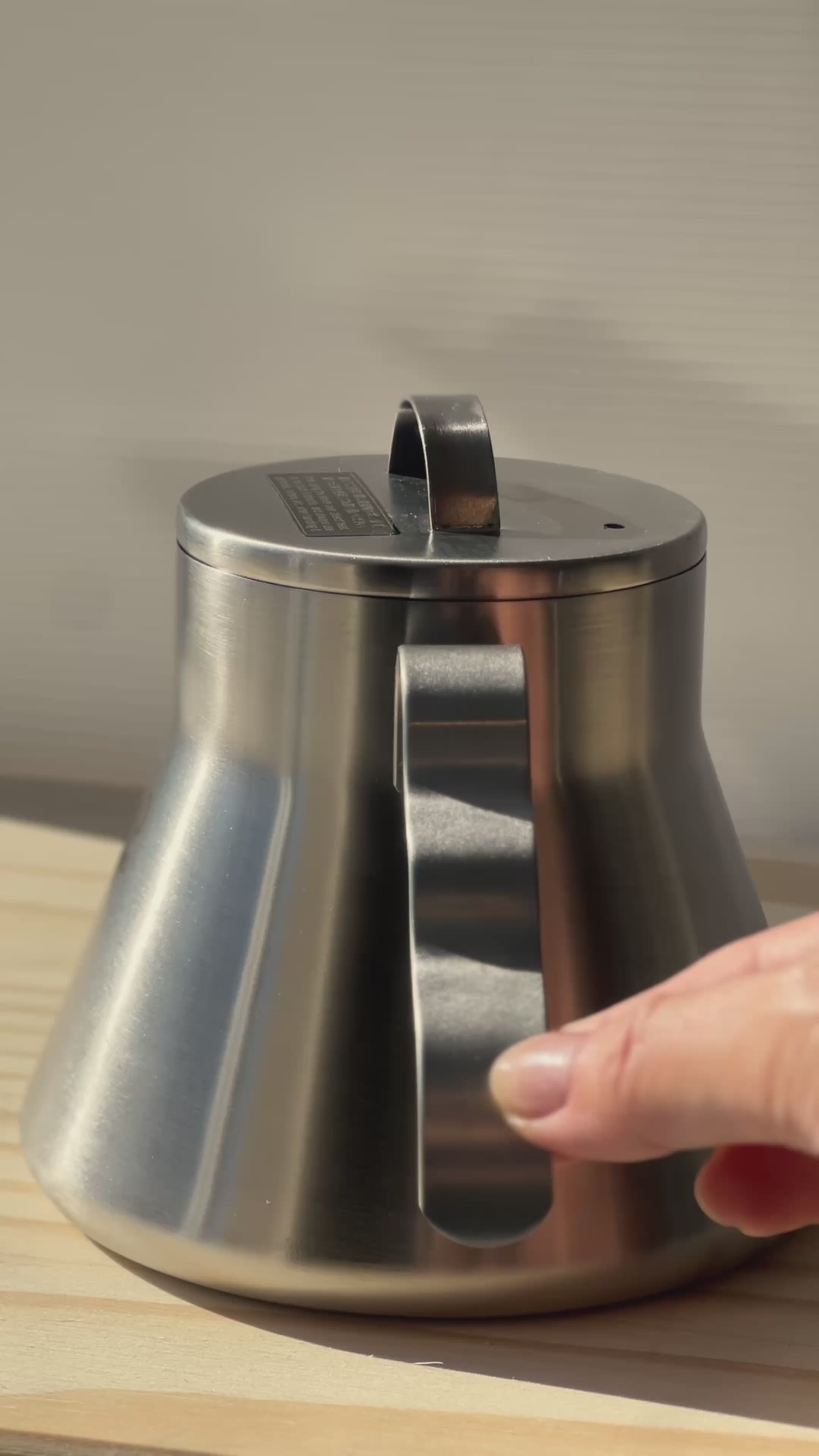 Outdoor V60 Metal Coffee Server - Silver 500ml