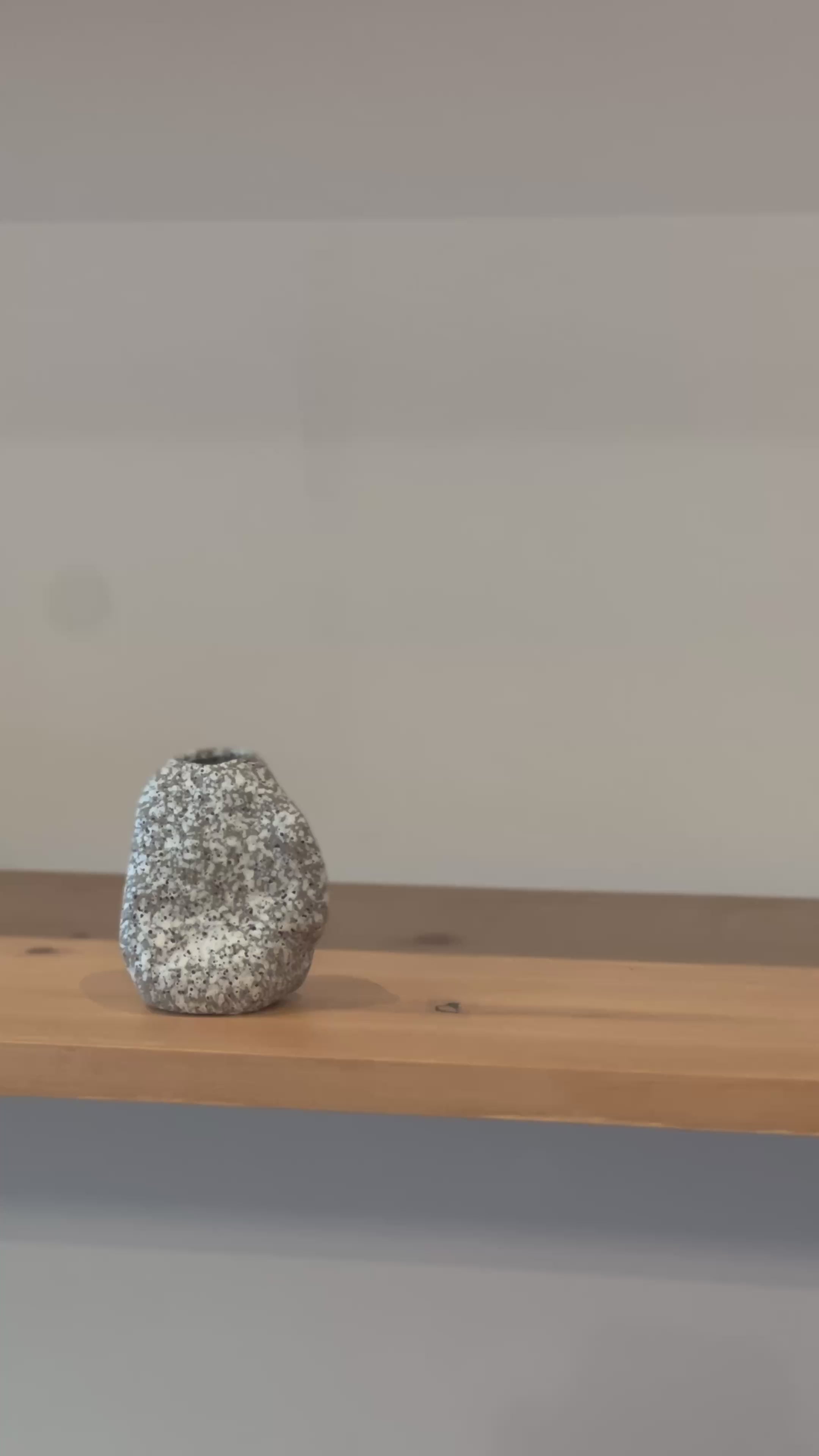 Ceramic Flower Vase - Medium