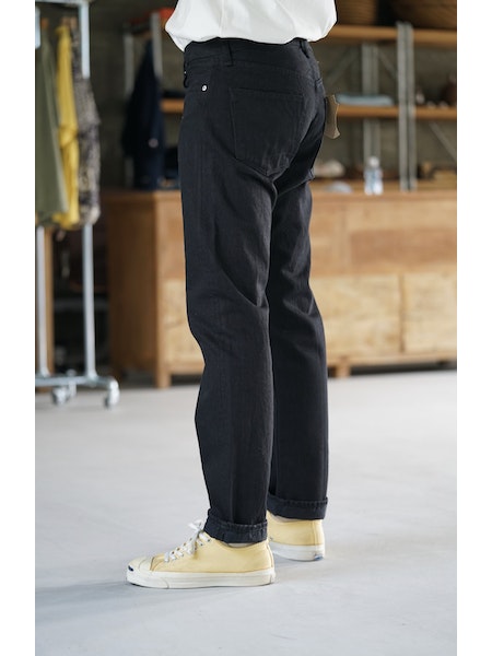 107 Ivy Fit Selvedge Denim - Black Denim