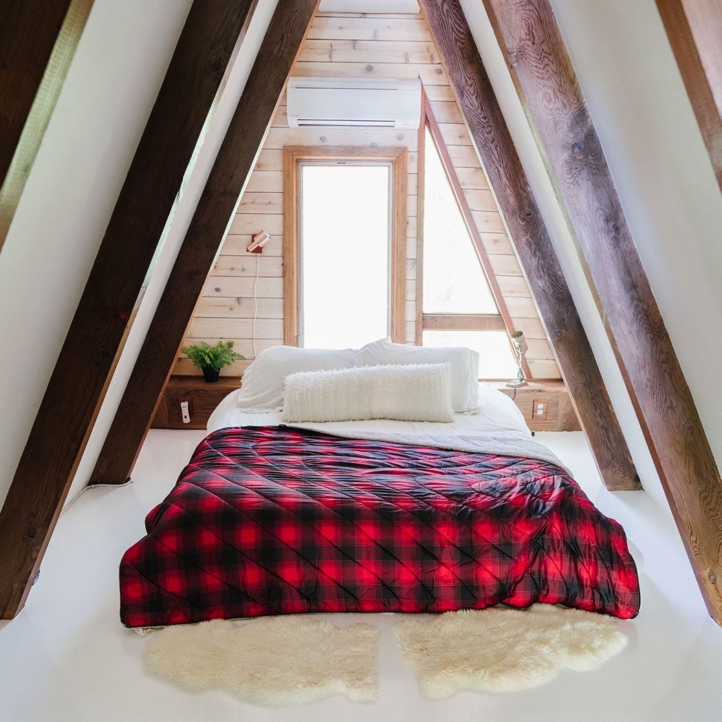 Puffy blanket for best sale bed