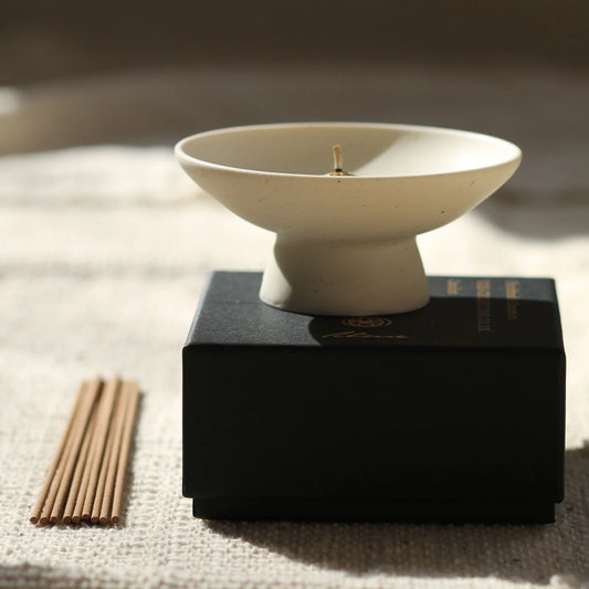 SHIBUI Porcelain Incense Holder - White Mountain Jade